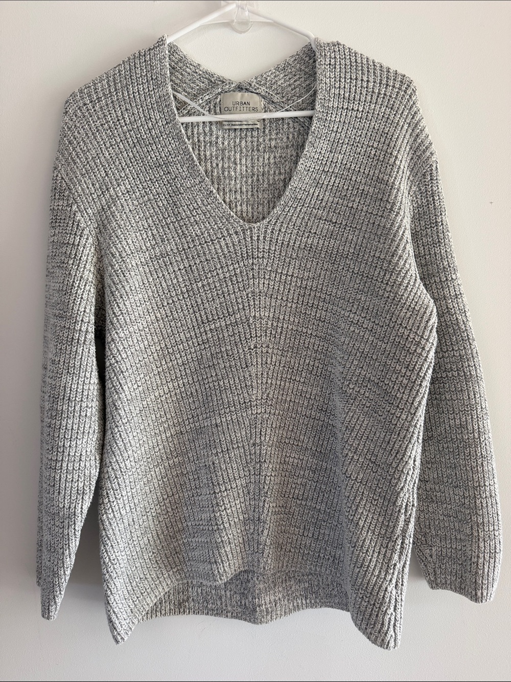 Light Gray Ribbed V-Neck Sweater Urban Outfitters